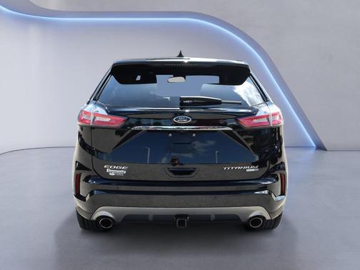 Agate Black 2020 Ford Edge Titanium