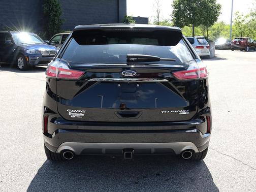 Agate Black 2020 Ford Edge Titanium