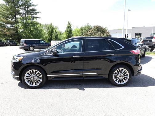 Agate Black 2020 Ford Edge Titanium