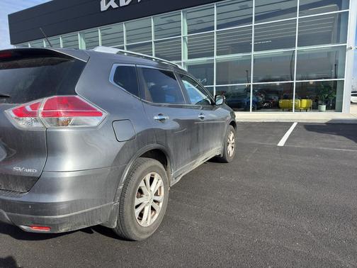 2015 Nissan Rogue SV
