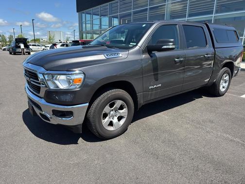 Granite Crystal Metallic Clearcoat 2019 RAM 1500 Big Horn