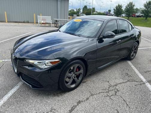 2018 Alfa Romeo Giulia Sport