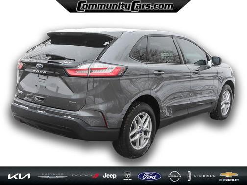 2022 Ford Edge SE