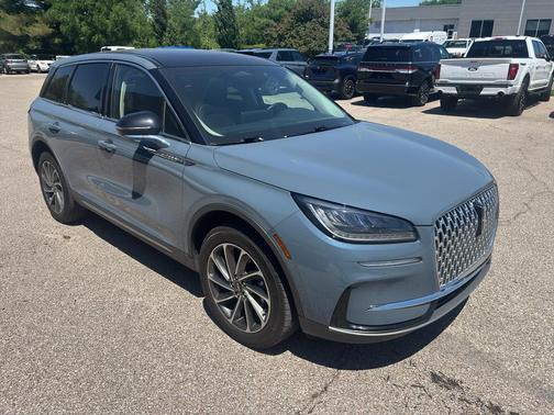 Whisper Blue Metallic Clearcoat 2023 Lincoln Corsair Standard