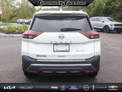 2022 Nissan Rogue SL