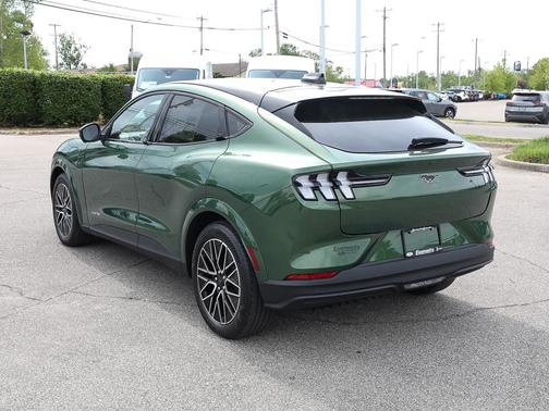 Eruption Green Metallic 2026 Ford Mustang Mach-E Premium