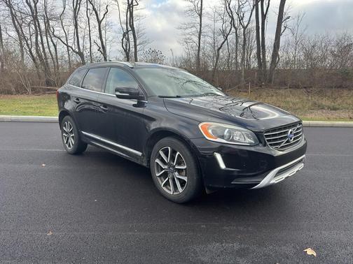 2017 Volvo XC60 T6 Dynamic