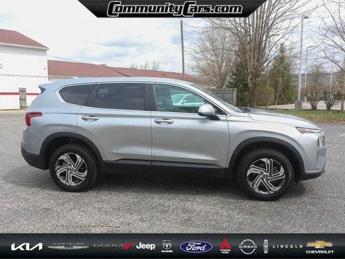 2022 Hyundai SANTA FE SE