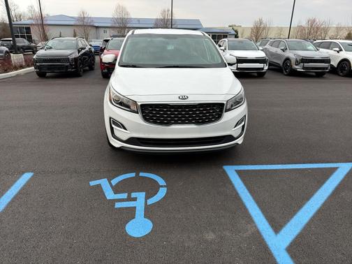 2021 Kia Sedona LX
