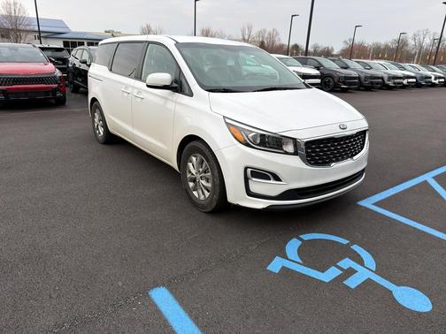 2021 Kia Sedona LX