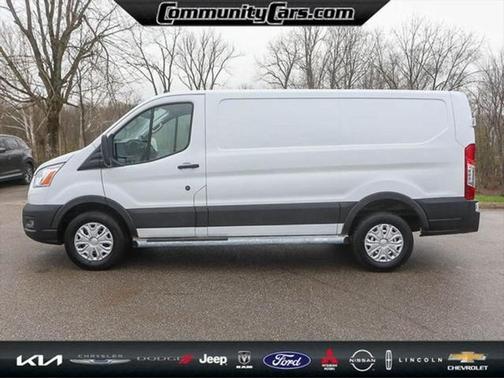 2022 Ford Transit-250 Base