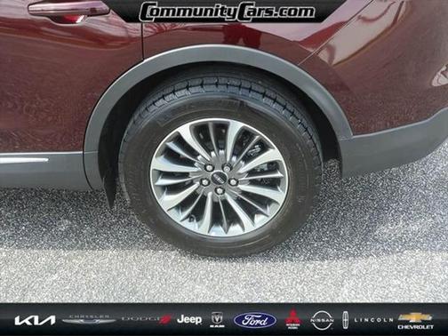 2022 Lincoln Nautilus Standard