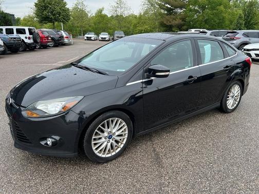Tuxedo Black Metallic 2014 Ford Focus Titanium