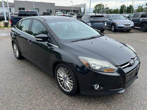 Tuxedo Black Metallic 2014 Ford Focus Titanium