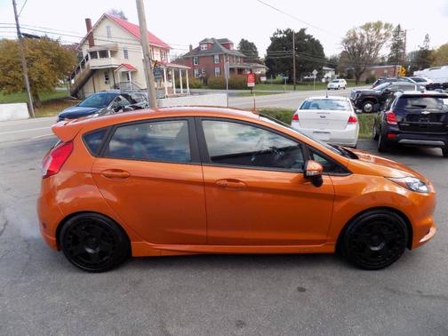 2017 Ford Fiesta ST 4dr Hatchback