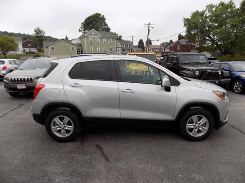 2022 Chevrolet Trax LS