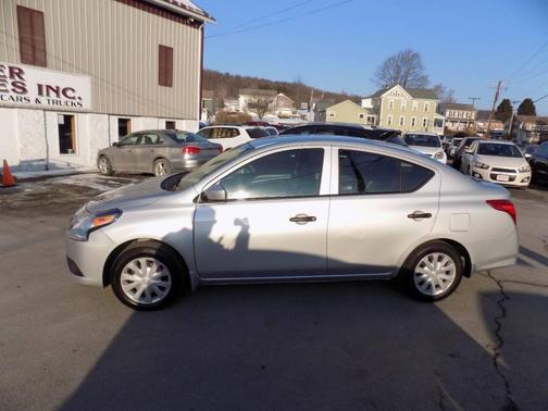 2019 Nissan Versa 1.6 S