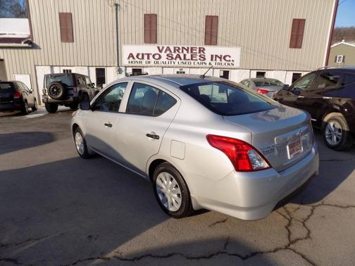 2019 Nissan Versa 1.6 S