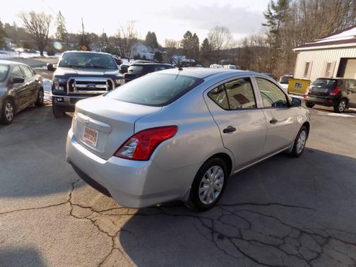 2019 Nissan Versa 1.6 S