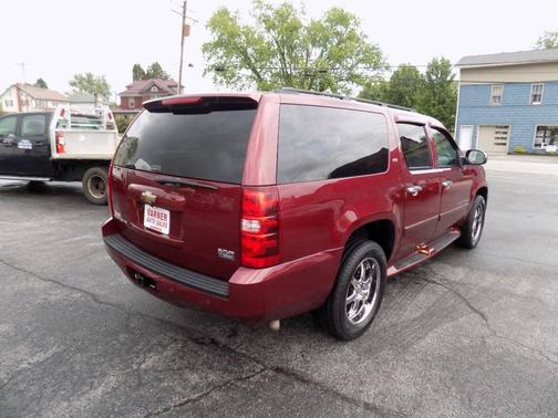 Burgundy 2008 Chevrolet Suburban 1500 LTZ