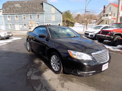 2011 Chrysler 200 Touring