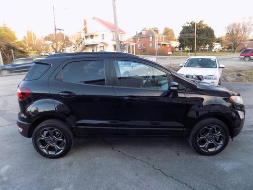 2018 Ford EcoSport SES AWD 4dr Crossover