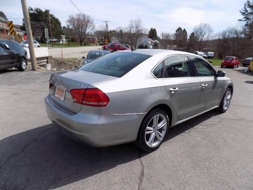 2014 Volkswagen Passat 2.0L TDI DSG SE w/Sunroof