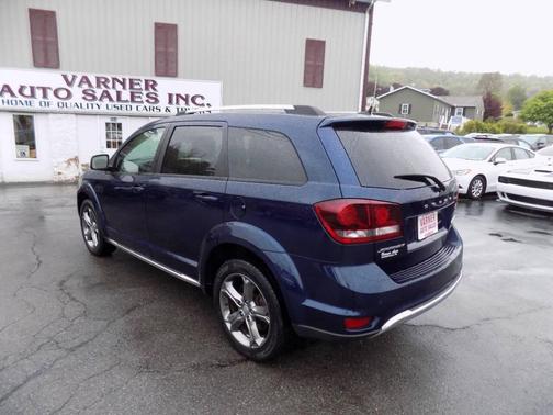 Blue 2017 Dodge Journey Crossroad