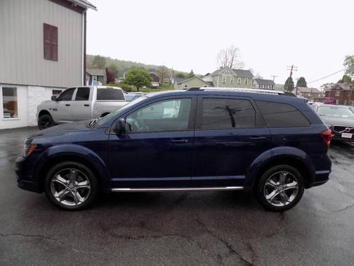 Blue 2017 Dodge Journey Crossroad