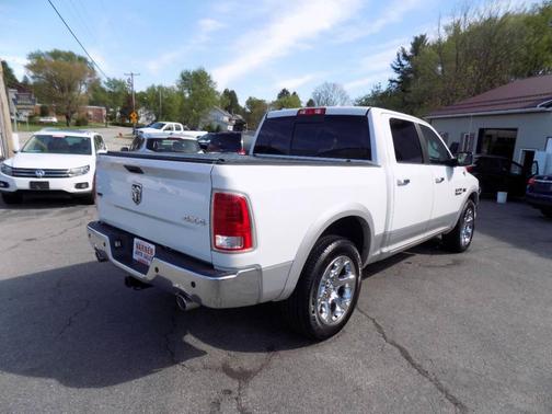 Bright White Clearcoat 2013 RAM 1500 Laramie