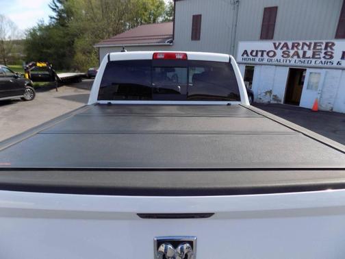 Bright White Clearcoat 2013 RAM 1500 Laramie