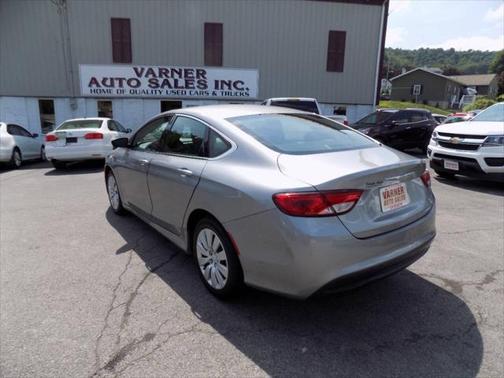 2015 Chrysler 200 LX