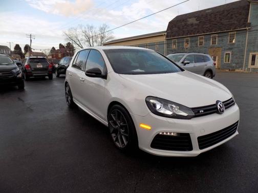 2013 Volkswagen Golf R 4-Door w/DCC & Navigation