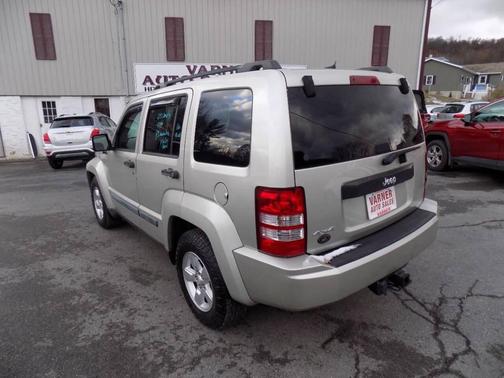2009 Jeep Liberty Sport