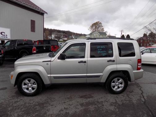 2009 Jeep Liberty Sport