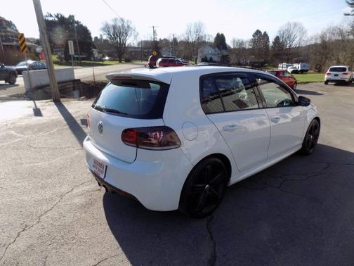 2013 Volkswagen Golf R 4-Door w/DCC & Navigation