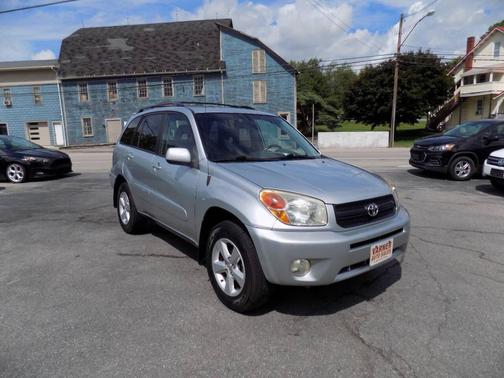 Silver 2004 Toyota RAV4 Base
