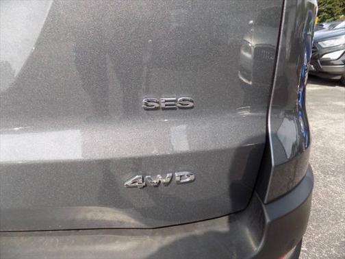 2018 Ford EcoSport SES AWD 4dr Crossover