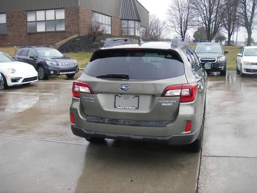 2017 Subaru Outback 2.5i Premium