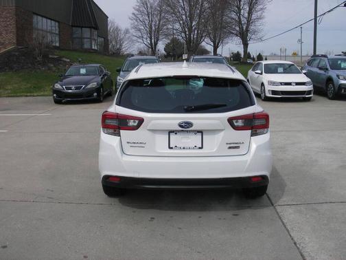 Crystal White Pearl 2020 Subaru Impreza Sport