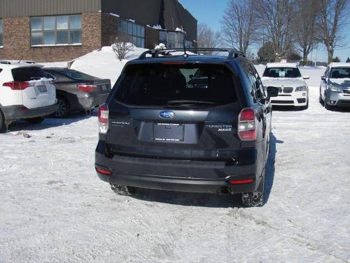 2015 Subaru Forester 2.5i Touring