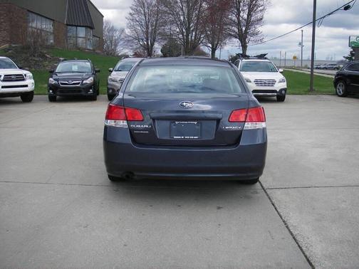 2014 Subaru Legacy 2.5i