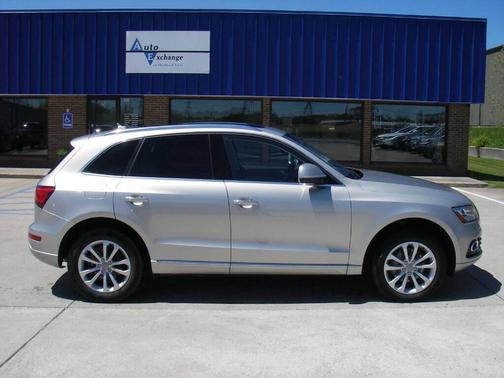 Gold 2015 Audi Q5 2.0T Premium Plus
