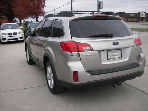 2014 Subaru Outback 2.5i Premium