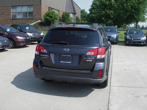 2011 Subaru Outback 2.5i Limited