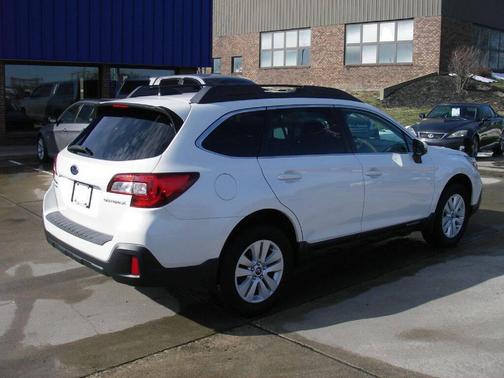 2019 Subaru Outback 2.5i Premium