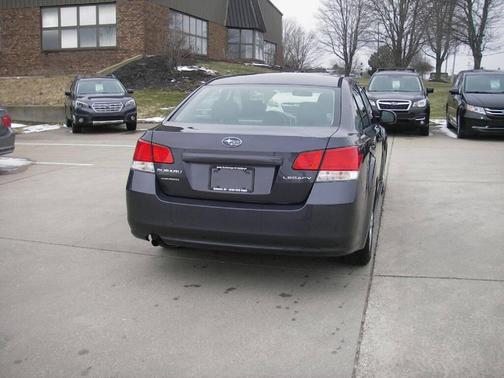 2011 Subaru Legacy 2.5i