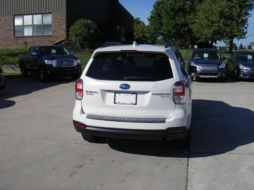 2017 Subaru Forester 2.5i Touring