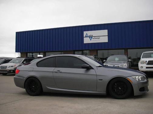 2011 BMW 335 is