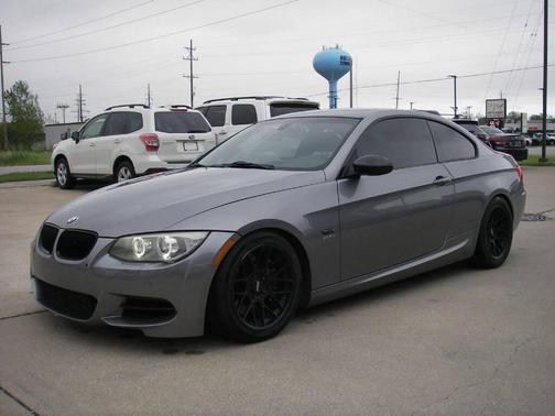2011 BMW 335 is
